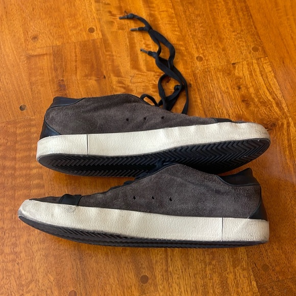 Men’s Golden Goose Super Star Sneakers - Picture 4 of 8